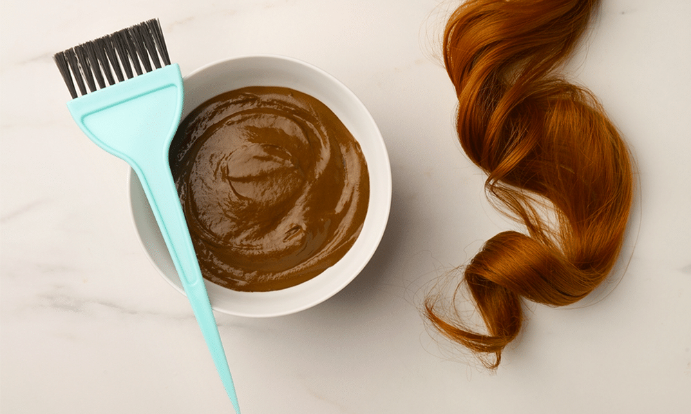 12 Major Benefits of Henna For Hair